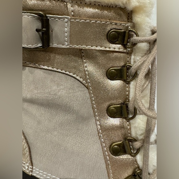 Rock & Candy Women’s Danlea Round Toe Snow Boots Size 8.5M - Picture 10 of 15